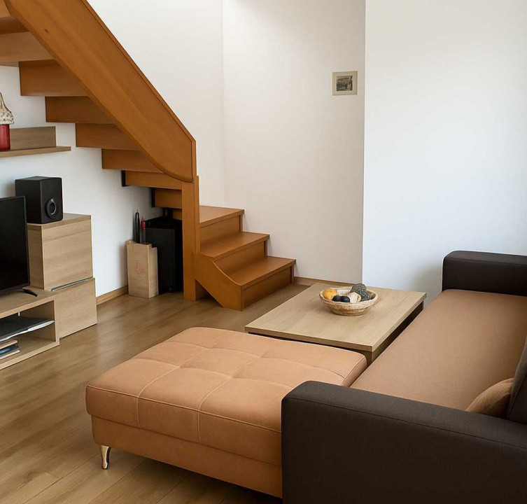 Penthouse de închiriat – 3 camere