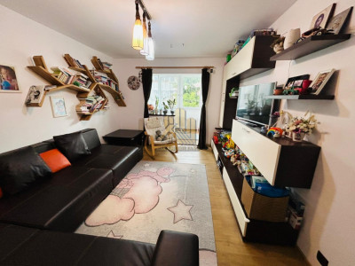 Apartament 3 camere decomandat, 64 mp + balcon, Cartierul Florilor