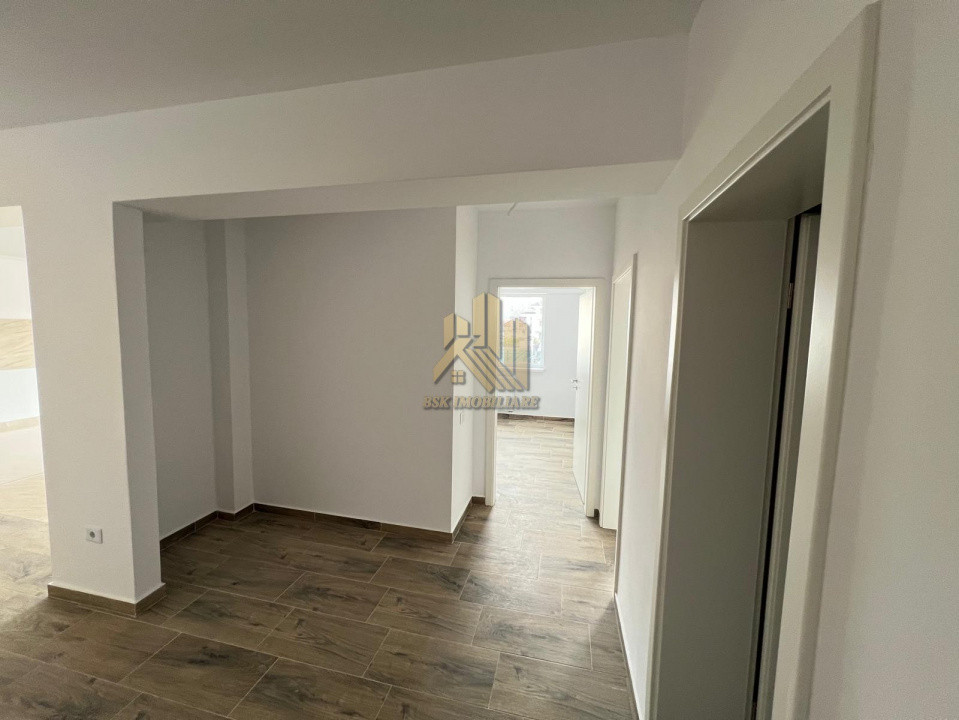 Apartament 3 camere Tractorul Top Zone