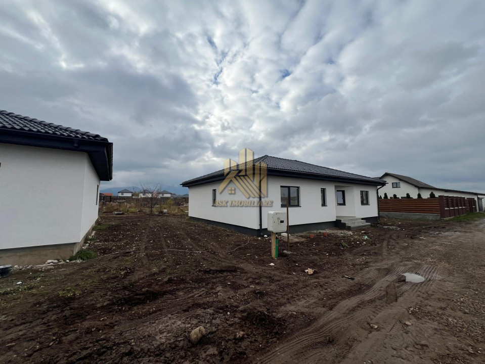 Casa 4 camere Izvor Tarlungeni