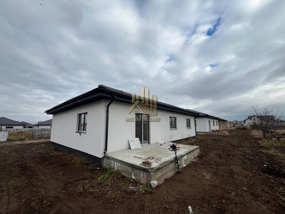 Casa 4 camere Izvor Tarlungeni