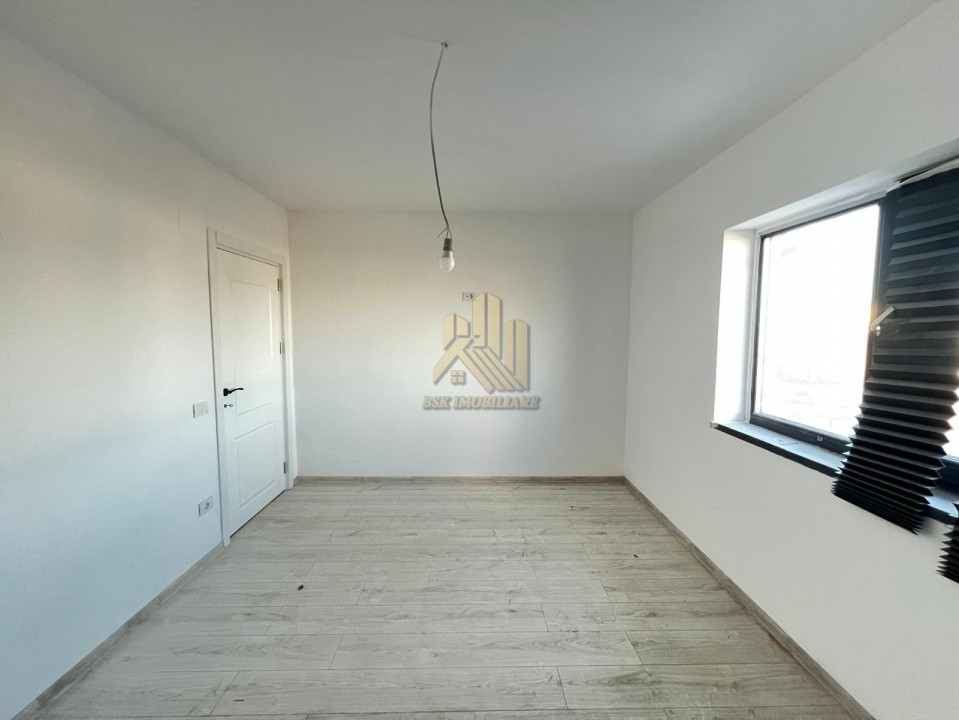 Casa 4 camere Izvor Tarlungeni