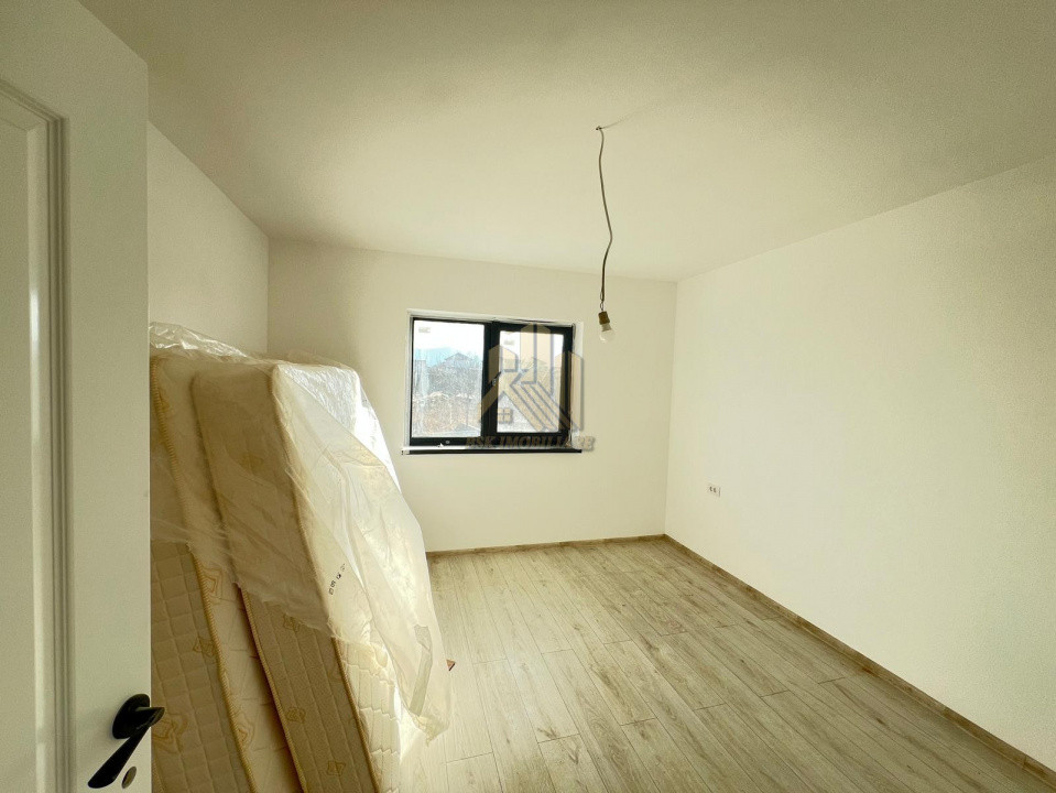 Casa 4 camere Izvor Tarlungeni