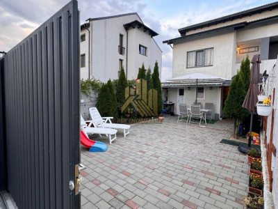 Apartament cu 2 camere, curte privată și pod generos