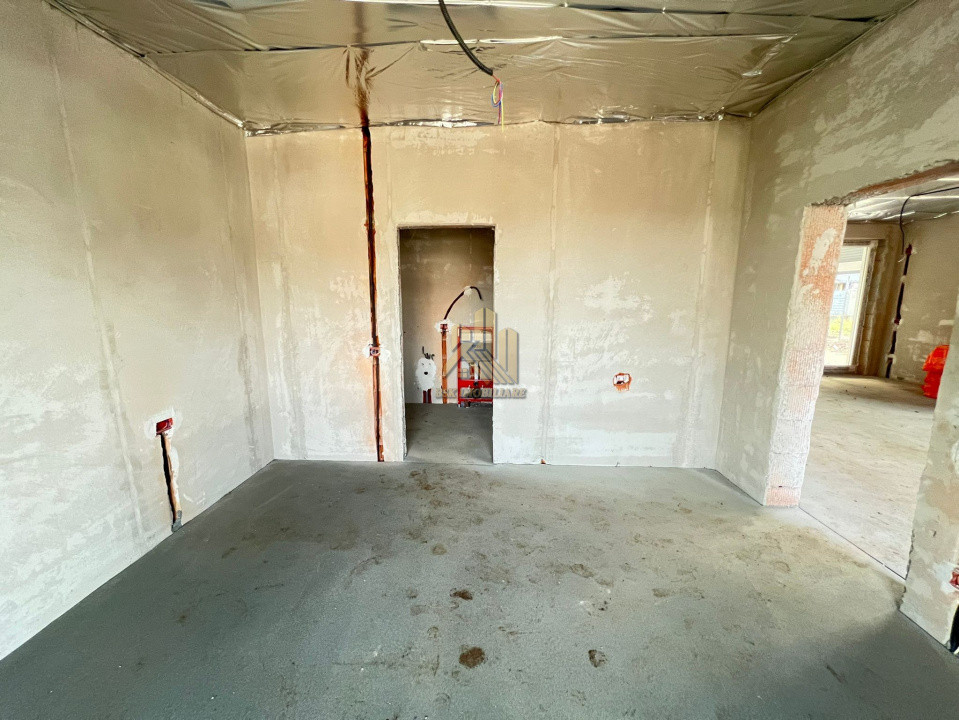 Casa 4 camere  Sanpetru Comision 0