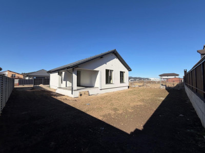  Dezvoltator - Casa - 4 Camere - 132mp - Sanpetru - Brasov